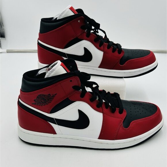 Nike Air Jordan 1 Mid Chicago Black Toe Men’s Size 11  554724-069 MINT - Picture 1 of 14